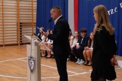 P1008837