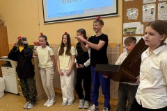 09e31b78-bada-4658-a5a2-a3a998a1d257