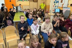 0c64c9e6-fad7-42af-b5ee-45b0b63e3960