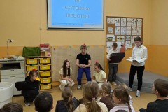 2101018c-5f8d-42af-830b-909399309985